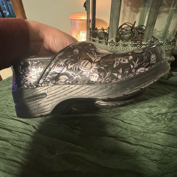 Size 36 Dansko Nursing no slip shoes, multicolored black and silver - Picture 2 of 6